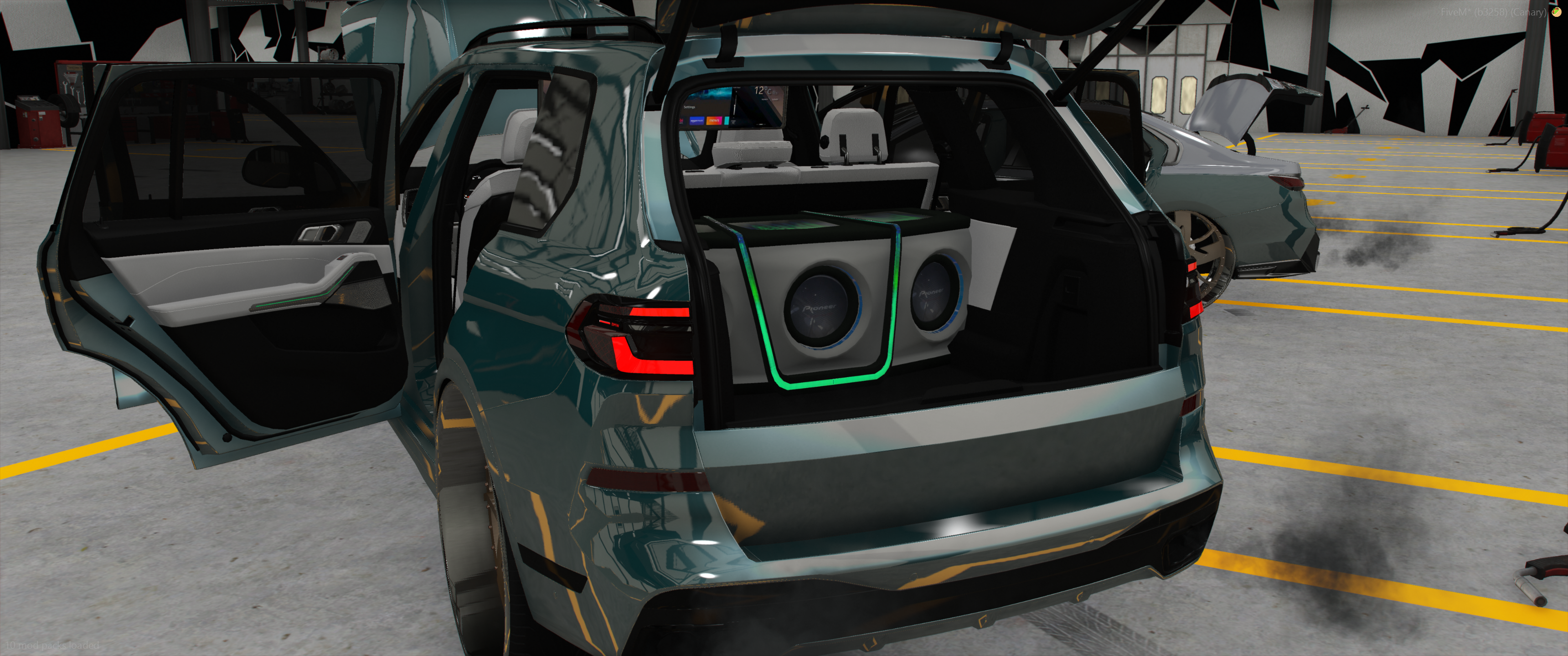 2023 and 2021 Bmw 7 series Pack